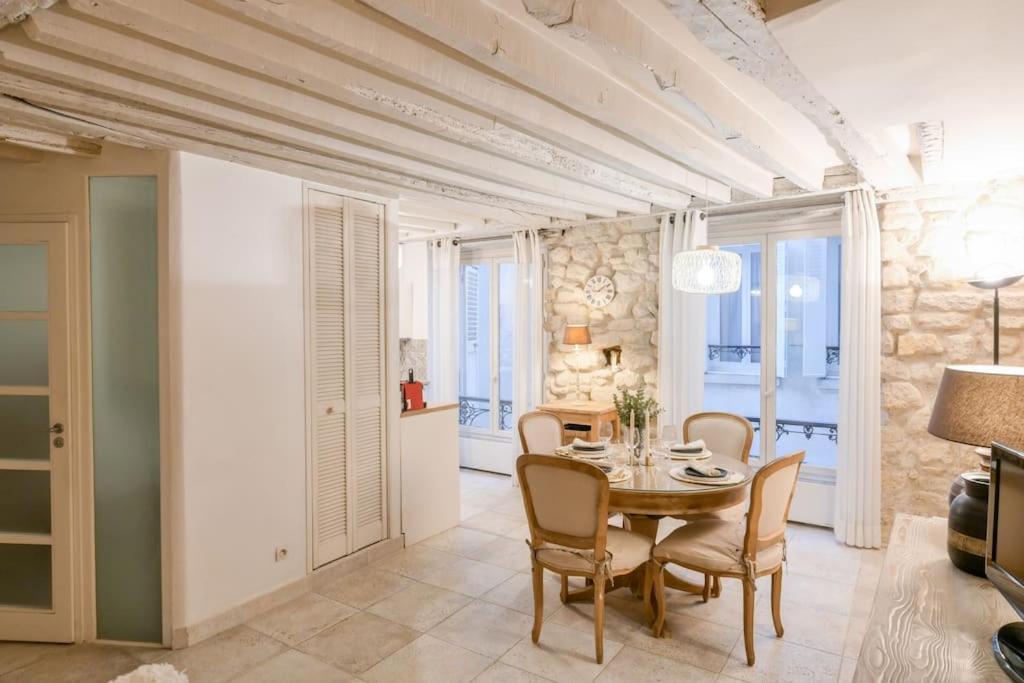 Cosy Appartement En Plein Marais Paris Luaran gambar