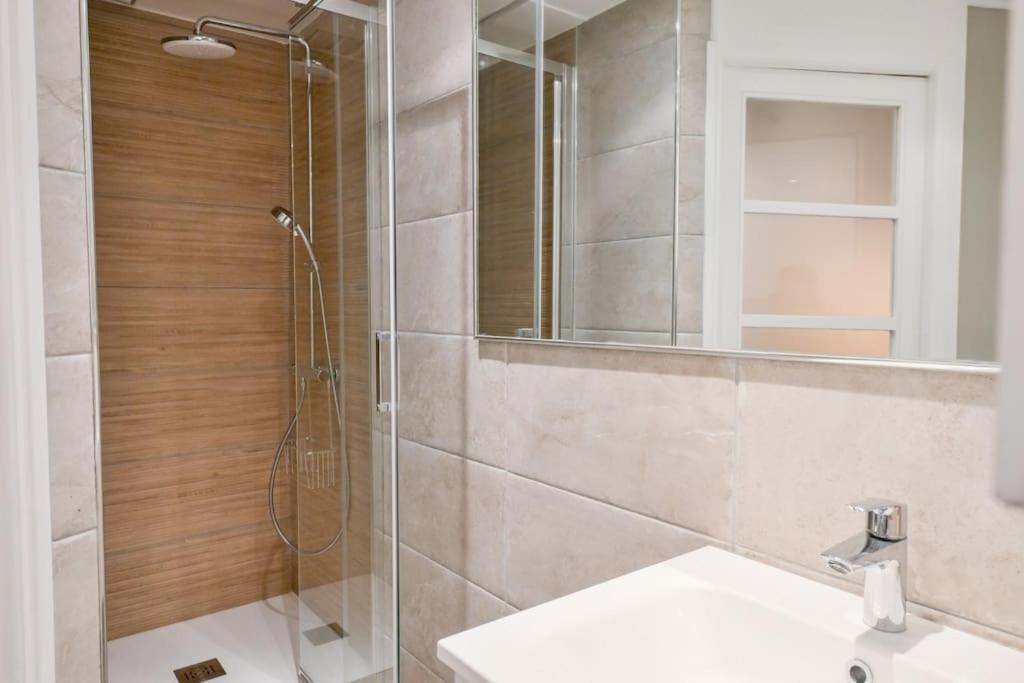 Cosy Appartement En Plein Marais Paris Luaran gambar